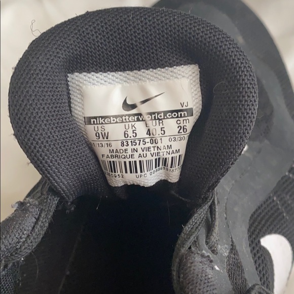 Nike running shoes - Picture 4 of 4